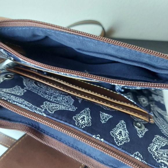 Chaps Ralph Lauren Shoulder Bag Navy Bandana Paisley Print Medium Purse Blue - Picture 5 of 13